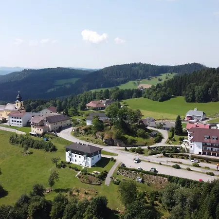 Gaestehaus Neubauer Gæstehus 3*